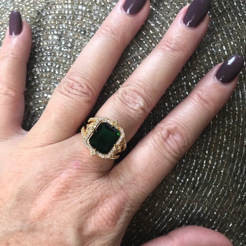 Regal Green Emerald Diamond, and Gold  Ring sz 8